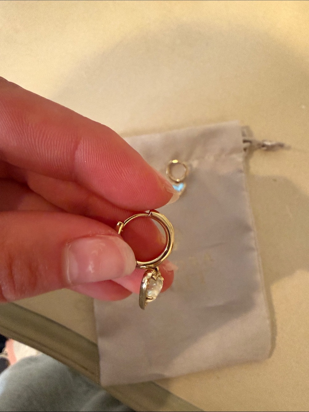 Kendra Scott Gold Heart Hoop Earrings with Iridescent Accent - Picture 3 of 4